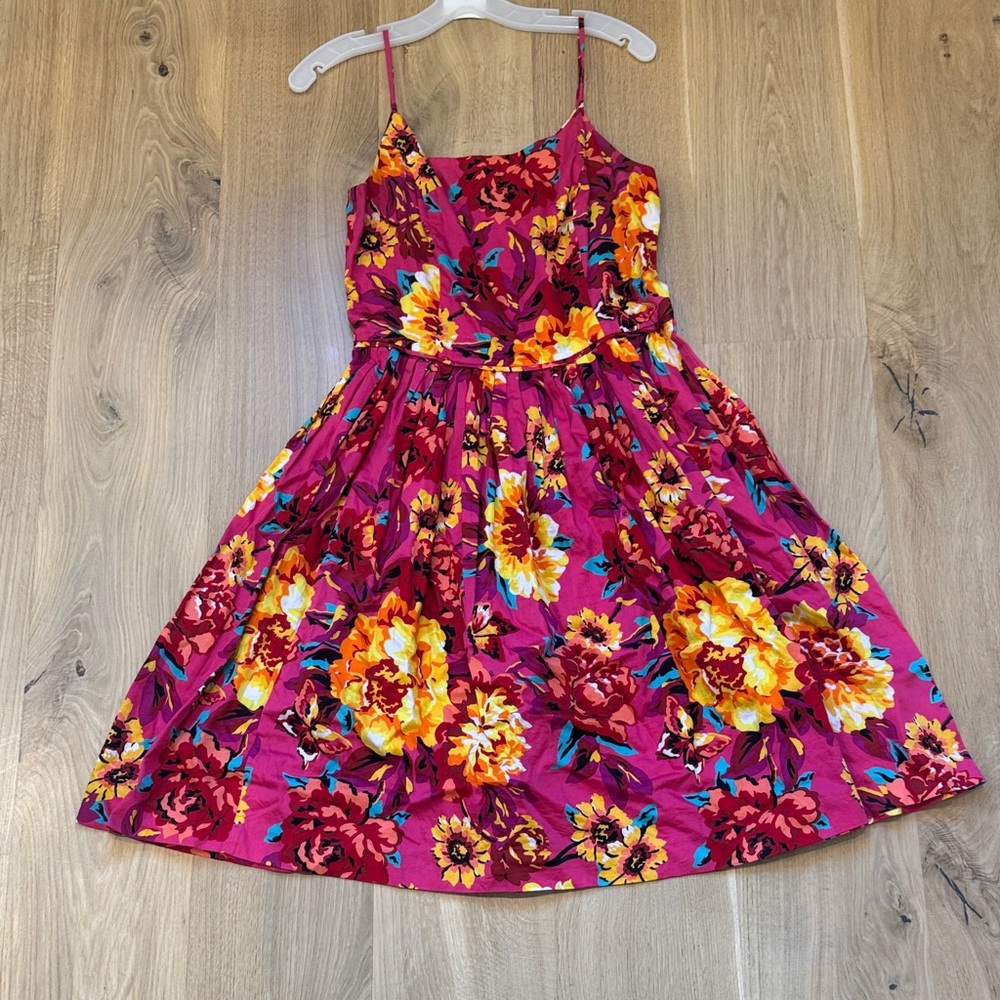 Isaac Mizrahi floral sundress vibrant flower pattern pleated skirt Women Size 10